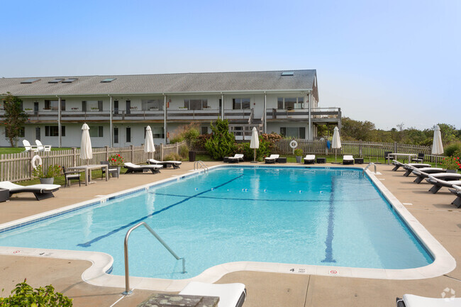 Building Photo - Amagansett Dunes