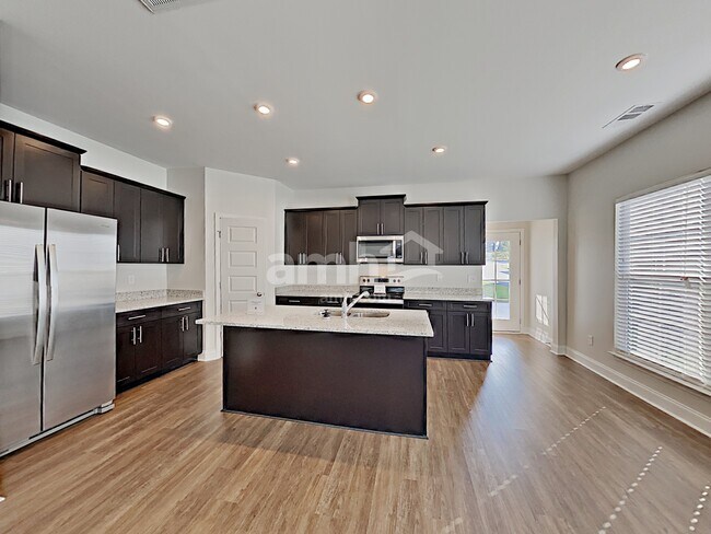 Foto del edificio - 5325 Tupelo St