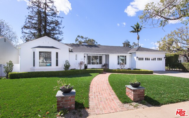 Primary Photo - 857 Toyopa Dr