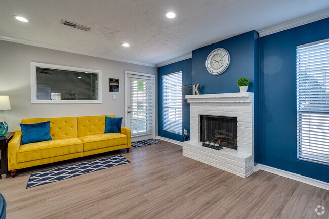Leasing Office - Kirkwood Landing Apartments