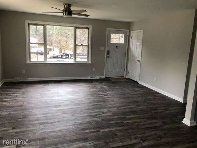 Building Photo - 3 br, 1 bath House - 177 sharps road