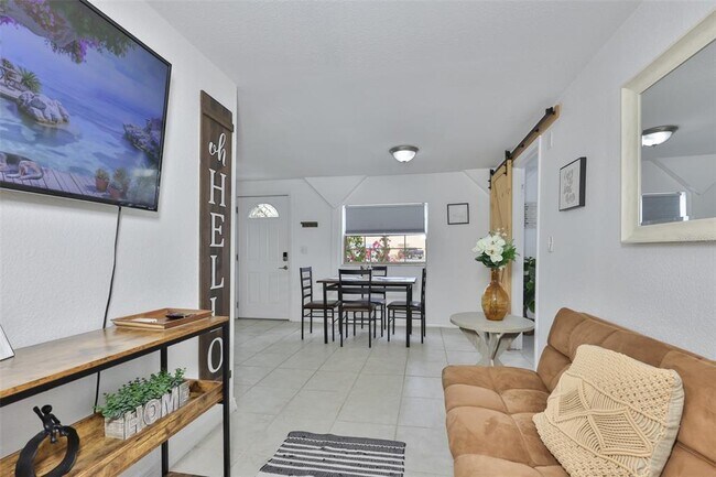 Foto del edificio - 2575 S Himes Ave