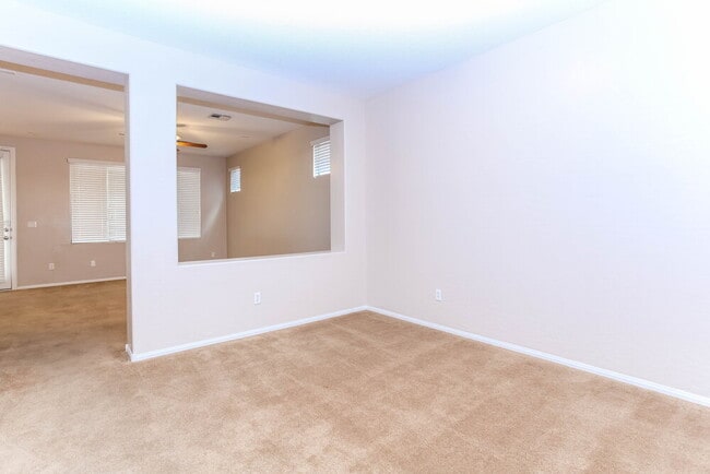 Foto del edificio - 10436 Scotch Elm Ave