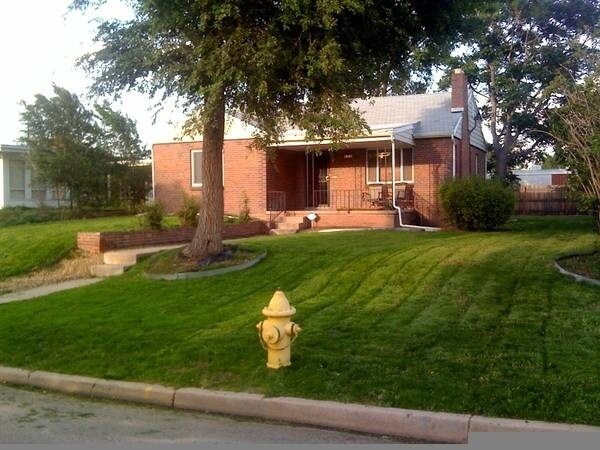 Primary Photo - 2800 Cook St