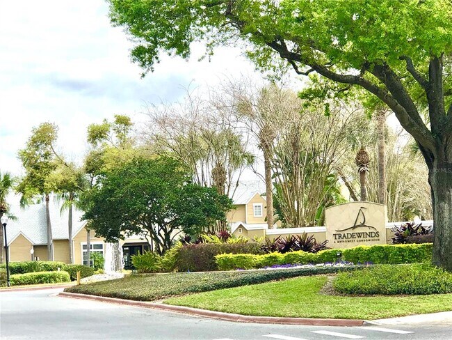 Building Photo - 1033 S Hiawassee Rd