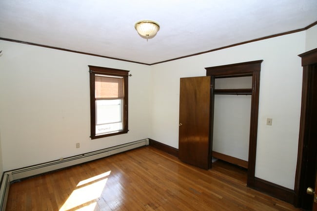 Building Photo - 39 Park Ave