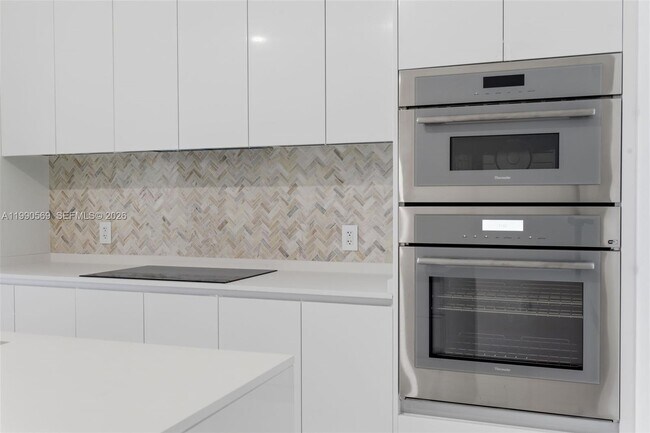 Foto del edificio - 711 NE 23rd Terrace