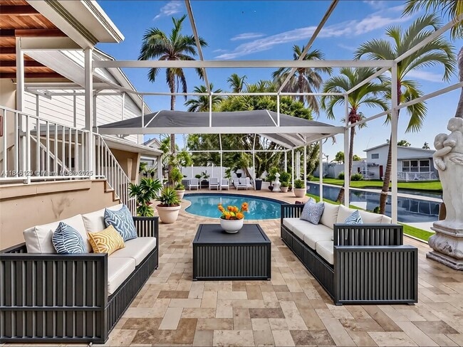 Building Photo - 3917 E Lake Rd