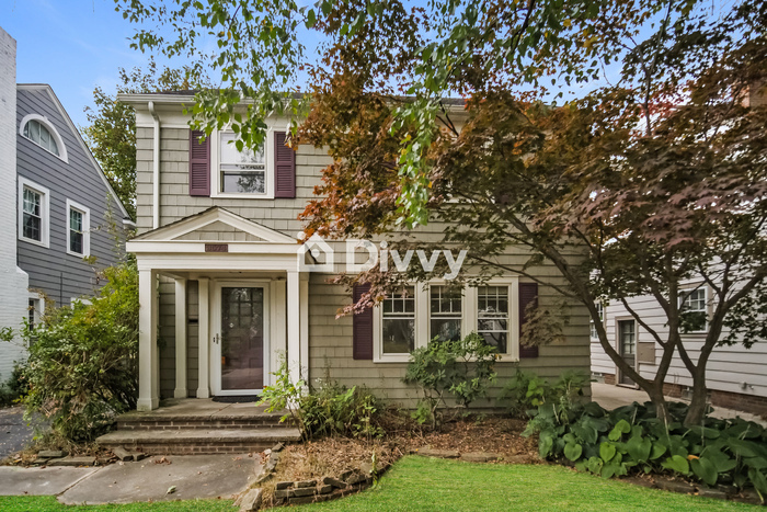 Primary Photo - 3574 Avalon Rd, Shaker Heights, OH 44120
