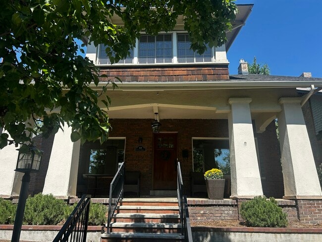 Building Photo - 309 E Florida Ave