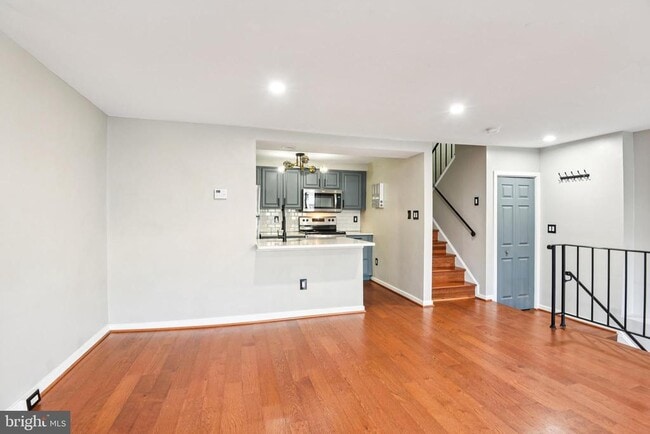 Building Photo - 9717 Hellingly Pl