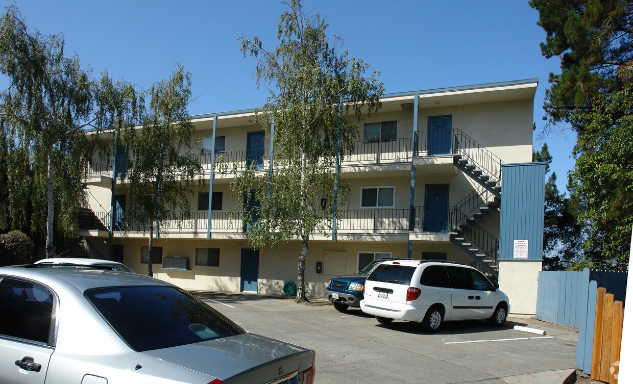 Primary Photo - 605-621 Capitol St