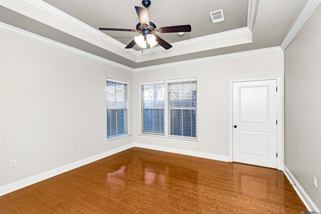 Building Photo - 11110 Boardwalk Dr