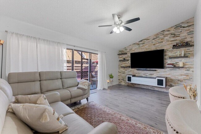 Foto del edificio - 5648 Kimberton Way