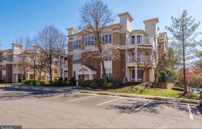 Building Photo - 12915 Alton Square