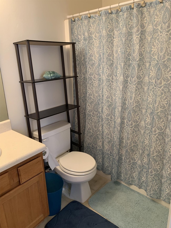 Building Photo - 17 Shell Ave SE