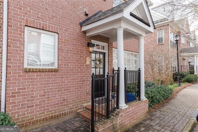 Building Photo - 1155 Glenridge Pl NE