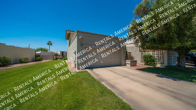Foto del edificio - 7645 E Sandalwood Dr