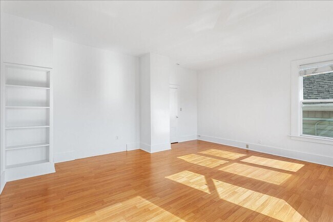 Foto del edificio - 1821 Encinal Ave