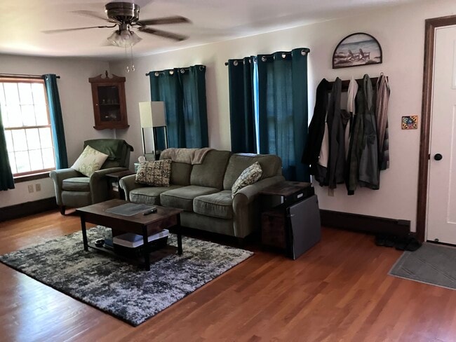 Large Living Room - 14 Integrity Way