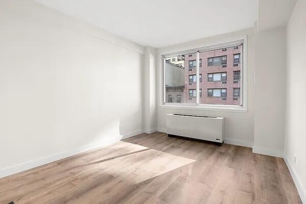 Foto del edificio - 340 E 51st St
