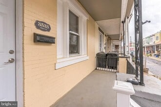 Building Photo - 3533 Joyce St