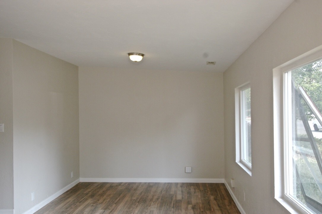 Foto principal - 207 Emma Ave