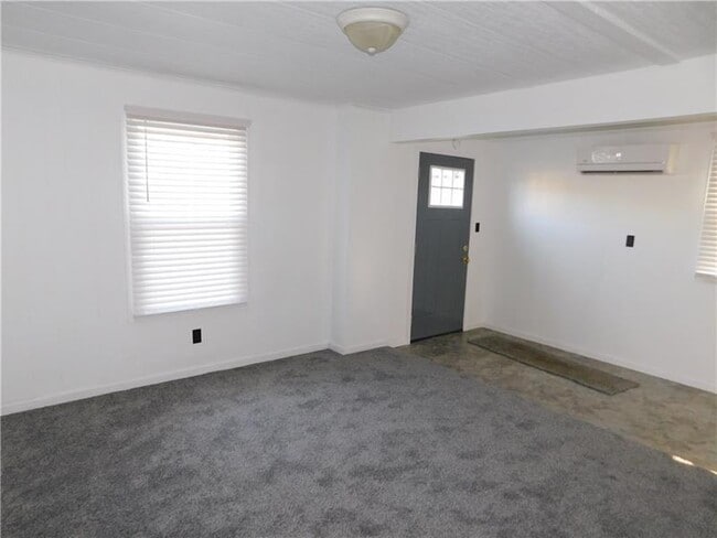 Building Photo - 517 Euclid Ave