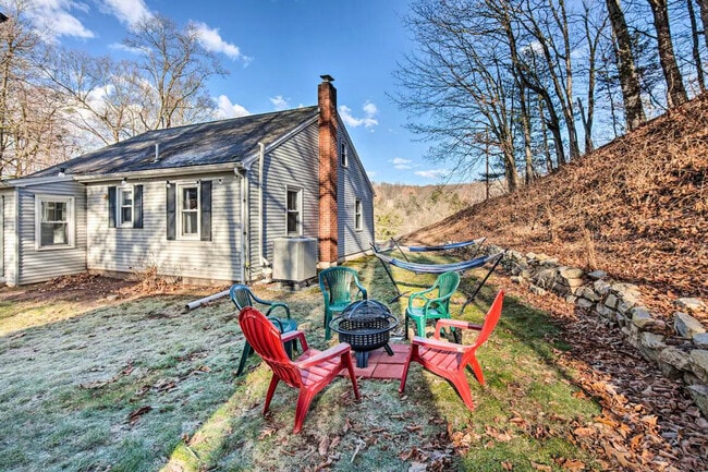 Foto del edificio - 20 Hill Ln