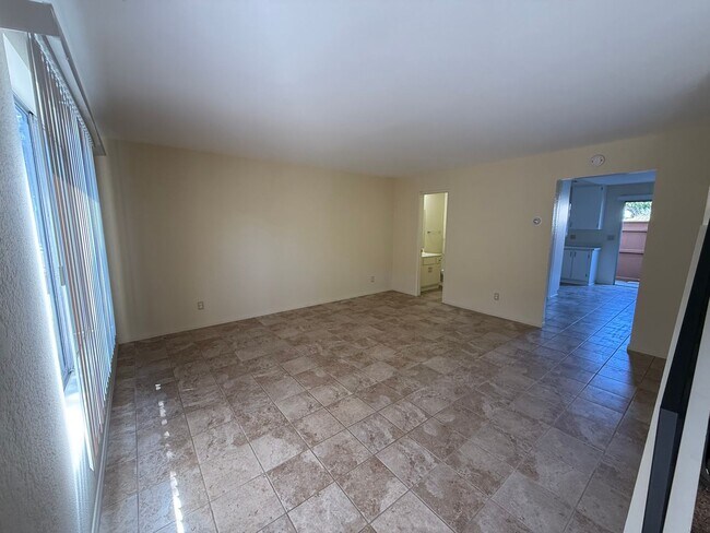 Foto del edificio - R09-011-MF