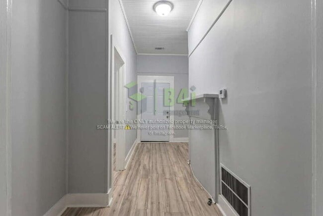 Building Photo - 705 Barnesville St