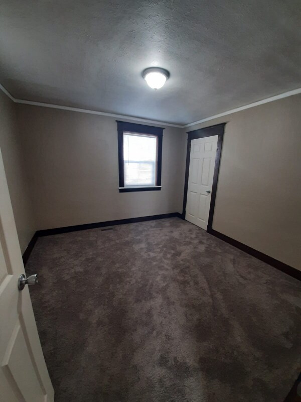 Building Photo - 9 Kirk Ave