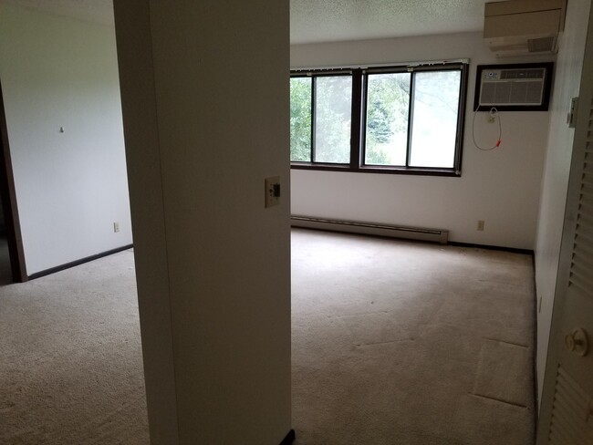 Foto del edificio - 504 S Court St