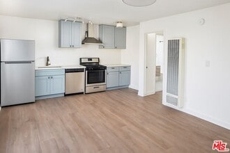 Building Photo - 5952 Benner St