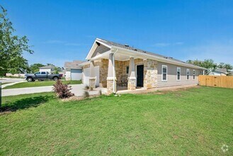 Building Photo - 11 Bent Trl Ln
