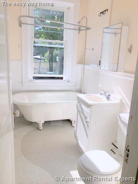 Photo - 72 Kirkland St Apartment