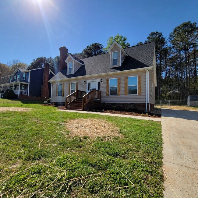 Building Photo - 2423 Caswell Ct