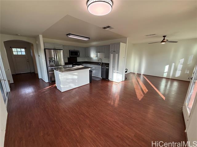 Building Photo - 91-6627-6627 Kapolei Pkwy