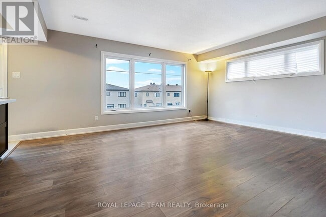 Building Photo - 36 Affinity Private