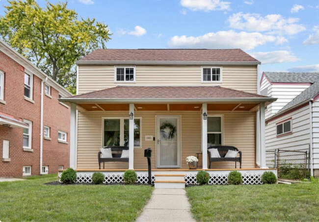 Building Photo - 141 S 75th St