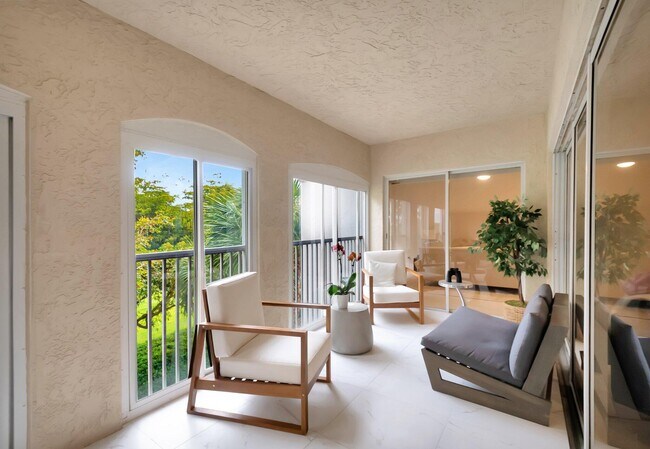 Foto del edificio - 7369 Orangewood Ln