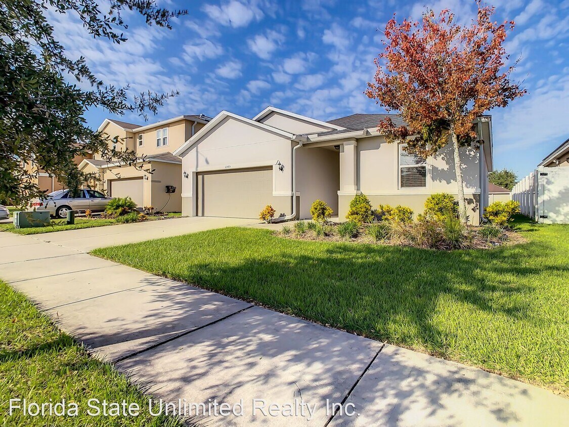 4 br, 2 bath House 11505 Southern Creek House Rental in Gibsonton, FL