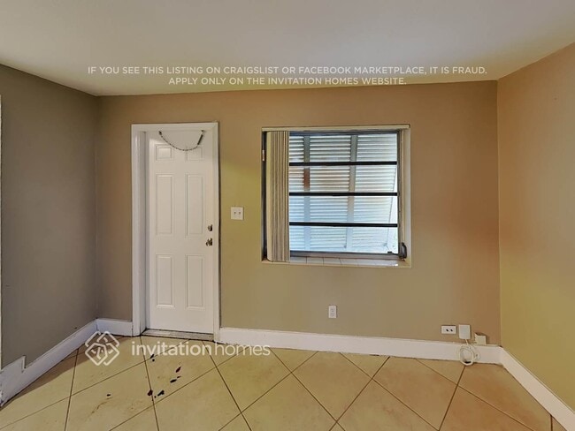 Foto del edificio - 3241 Pierce St