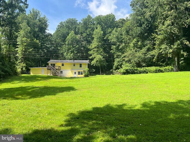 Building Photo - 2202 Cherry Hill Rd