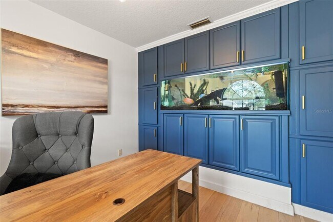 Foto del edificio - 870 Bayou View Dr