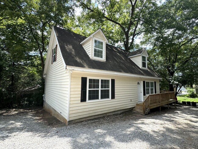 Building Photo - 4br House near Campus, Stadium, Downtown! ...