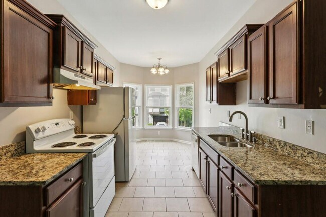 Foto del edificio - 739 Prince Pl NW
