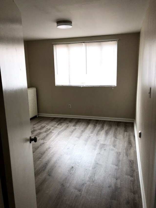 Building Photo - 457 Carothers