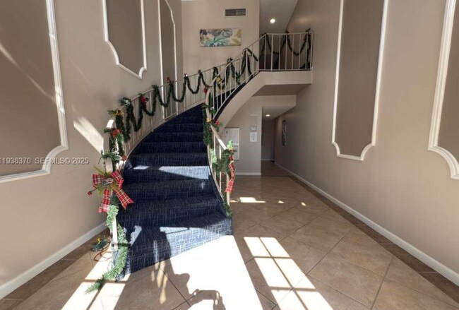 Foto del edificio - 9001 Jacaranda Ln