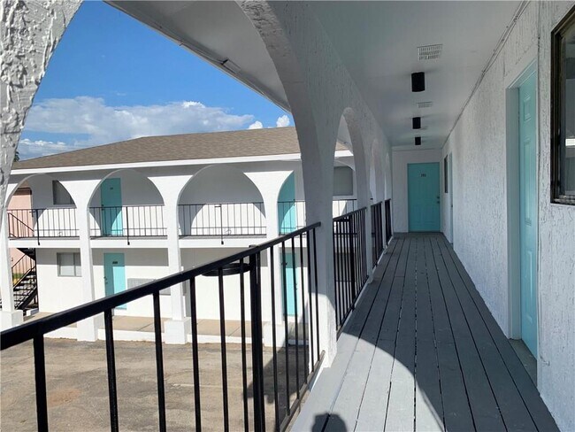Foto del edificio - 2609 E Cesar Chavez St